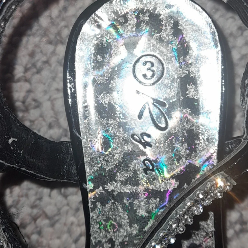 Girls Black Rhinestone Heels by Rya Size 3 - Picture 6 of 6